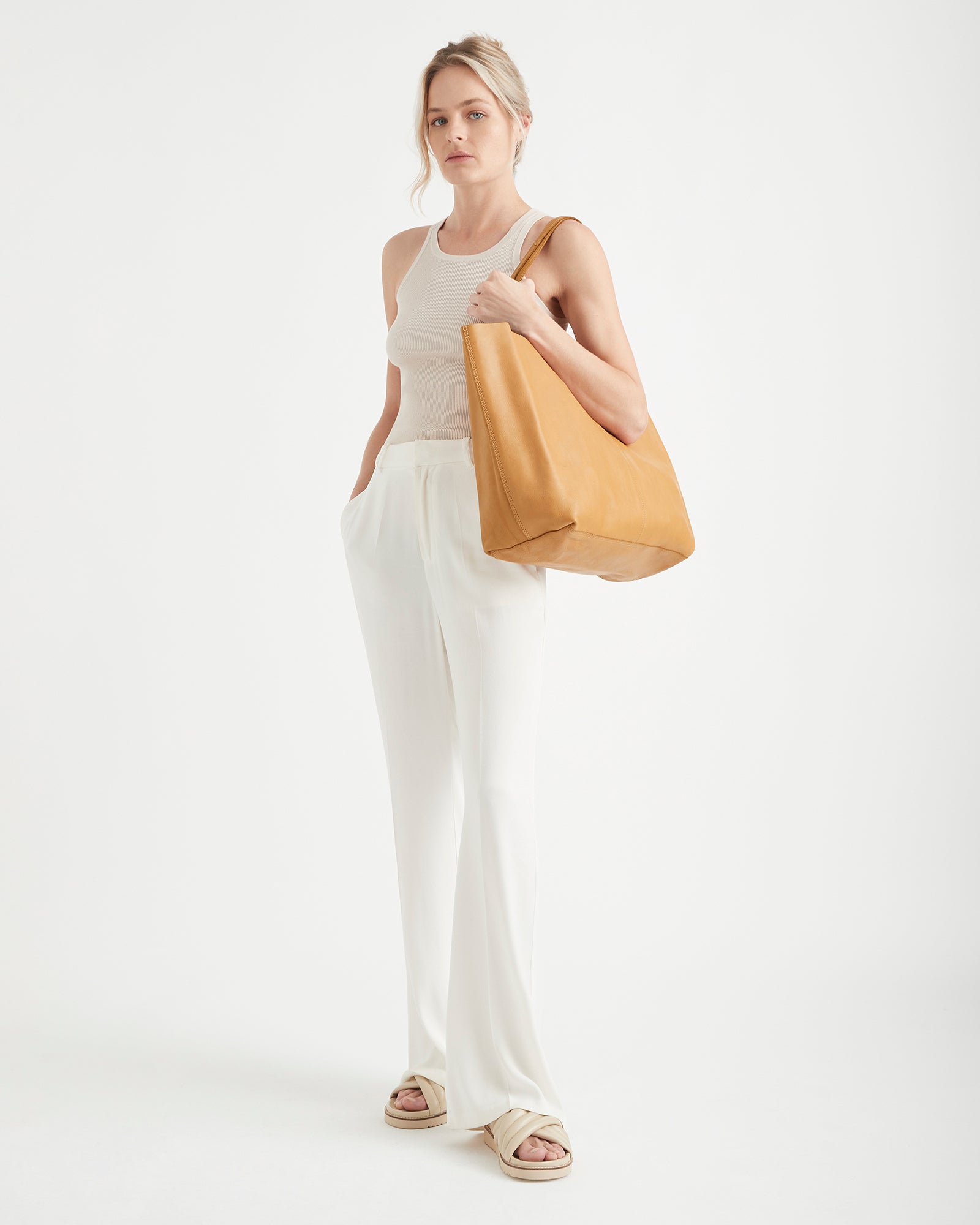 Unlined Tote Tan