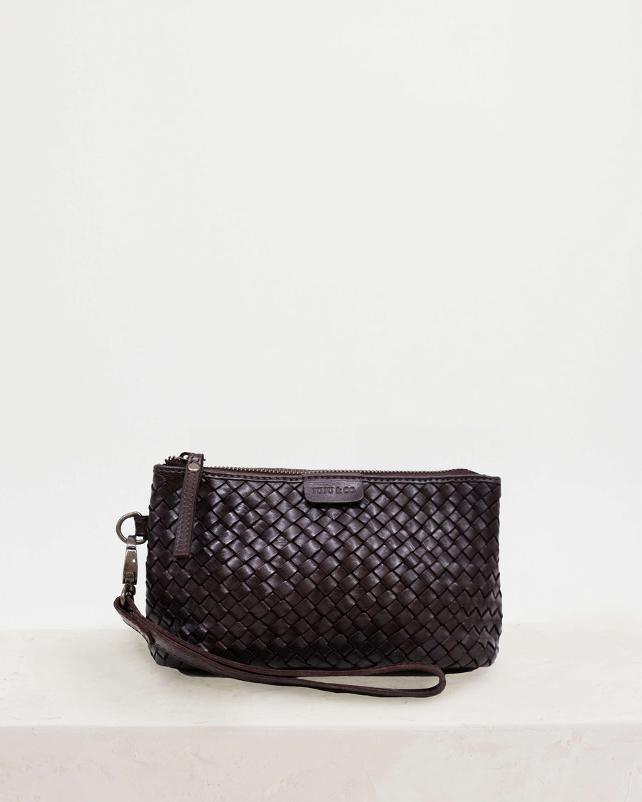 Basque Pouch Chocolate