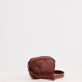 Camera Crossbody Cognac