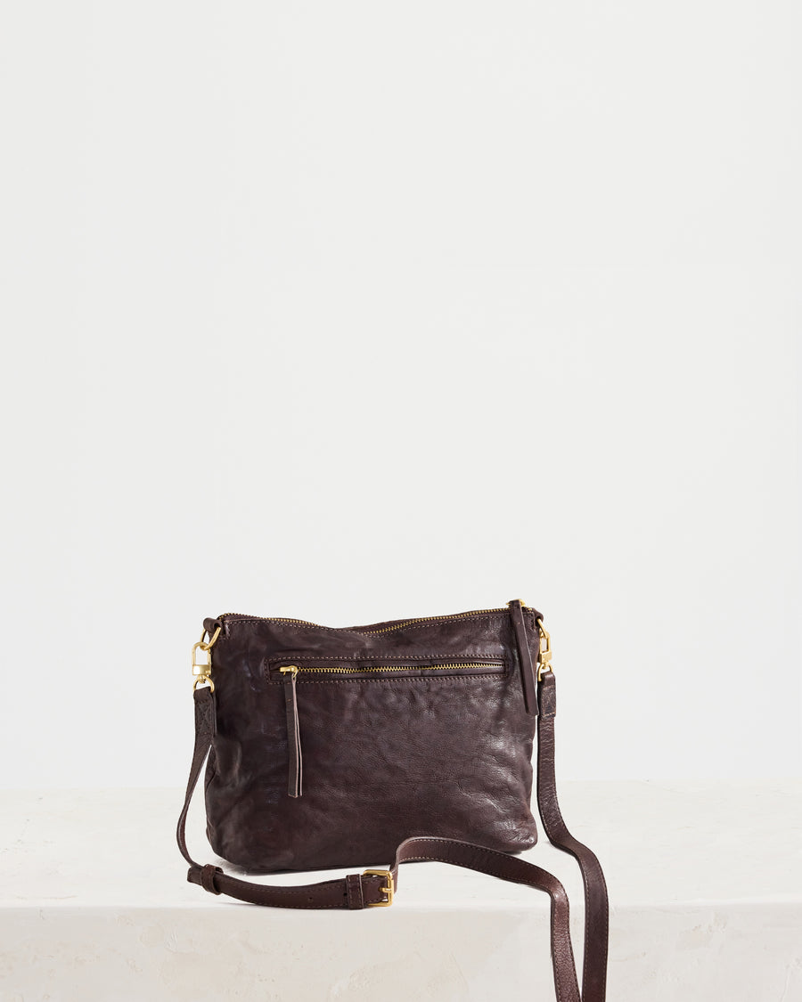 Tumbled Large Essential Pouch Chocolate