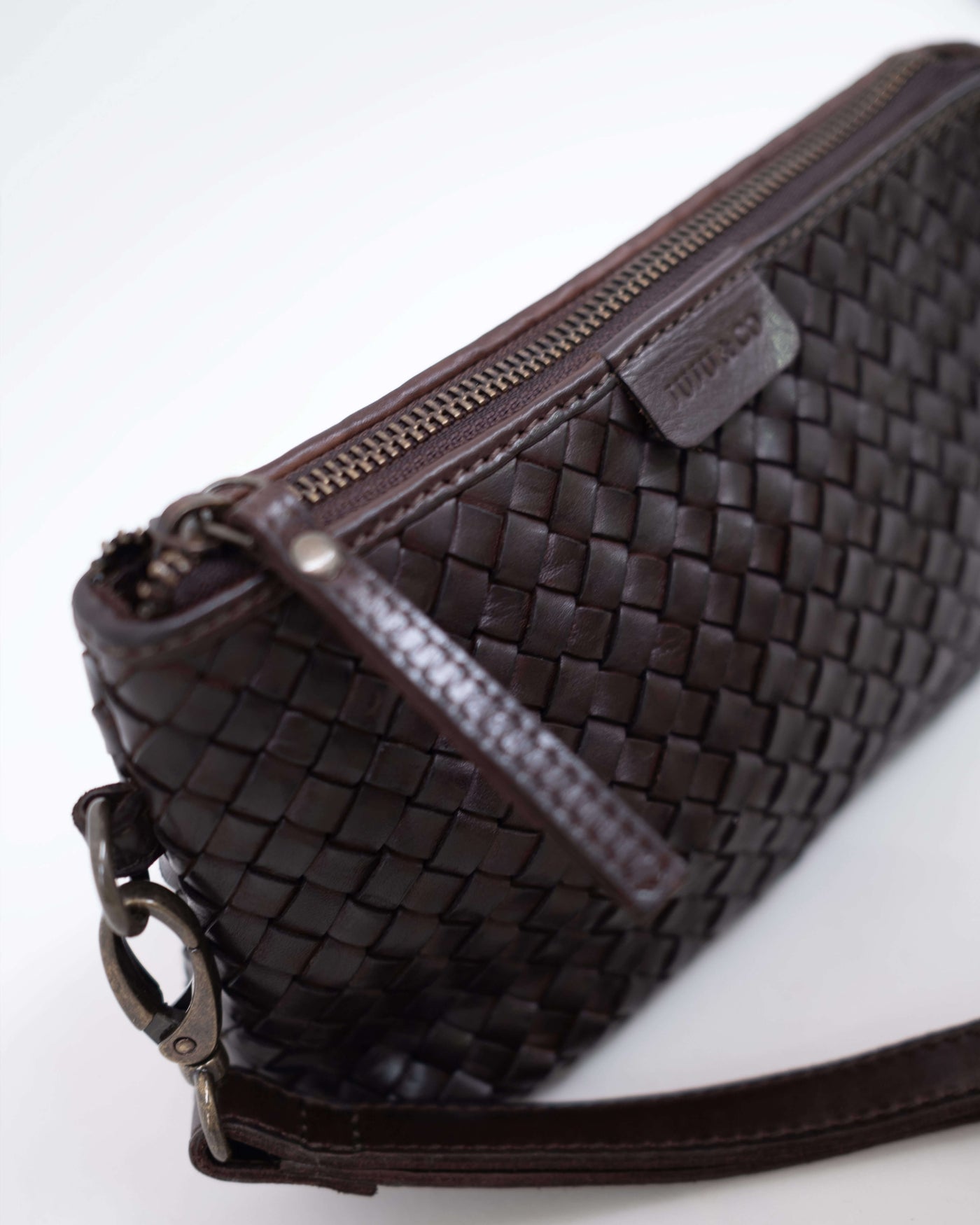 Basque Pouch Chocolate
