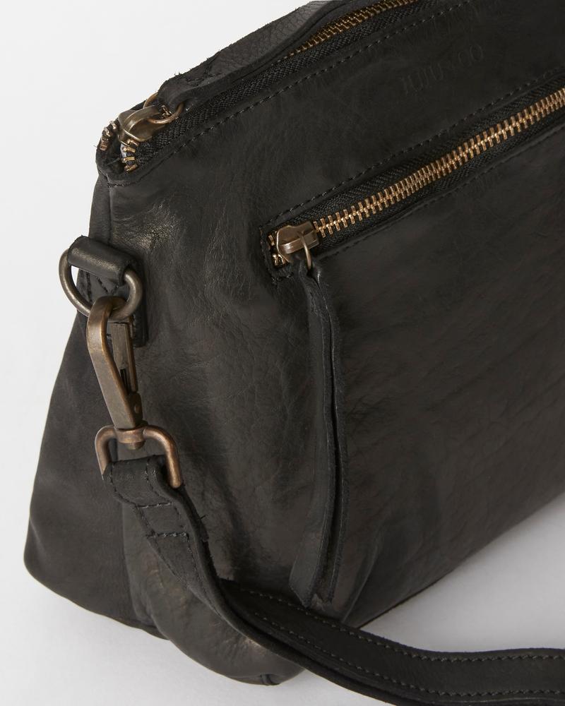 Large Essential Pouch Black