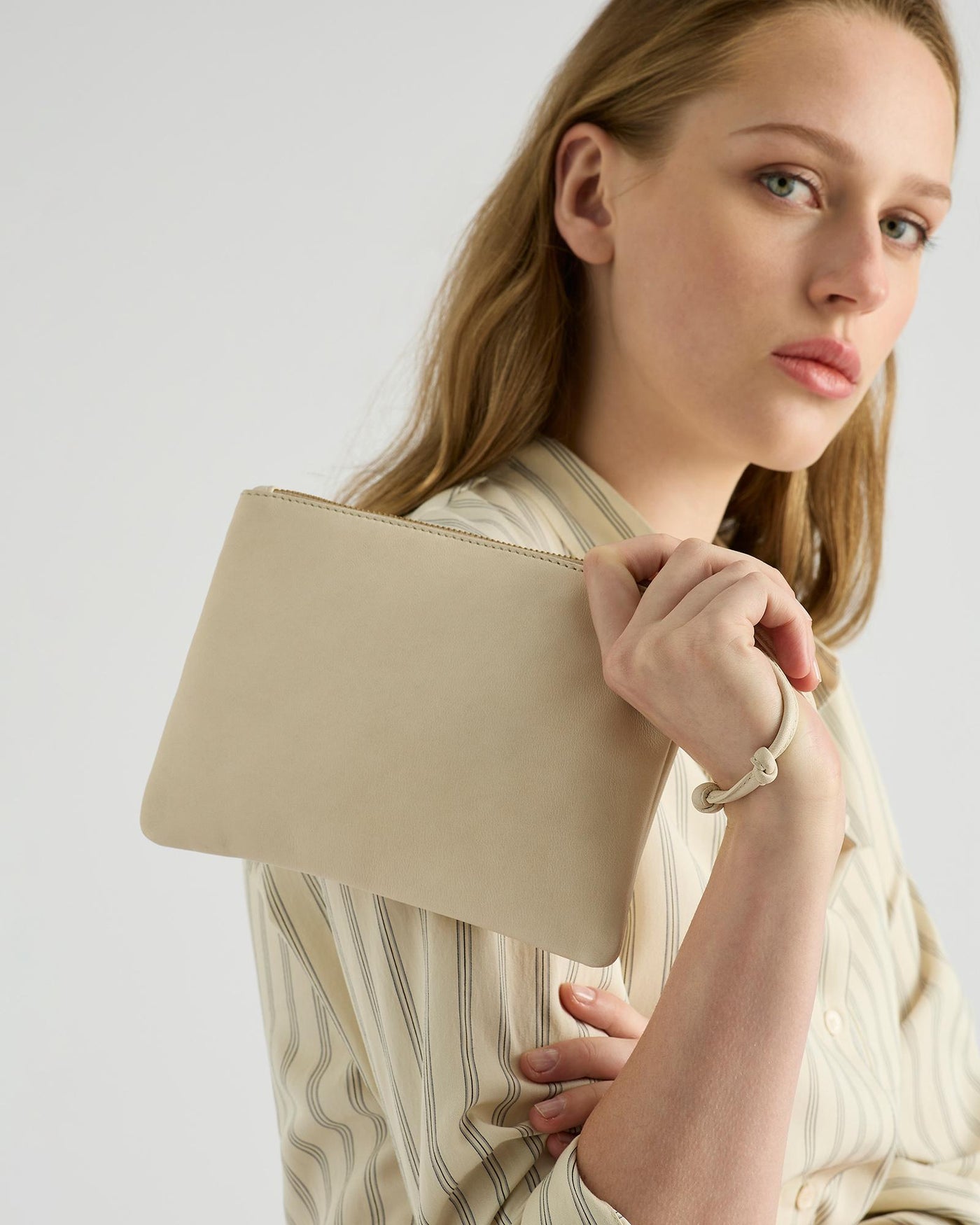 Juju Clutch Ivory