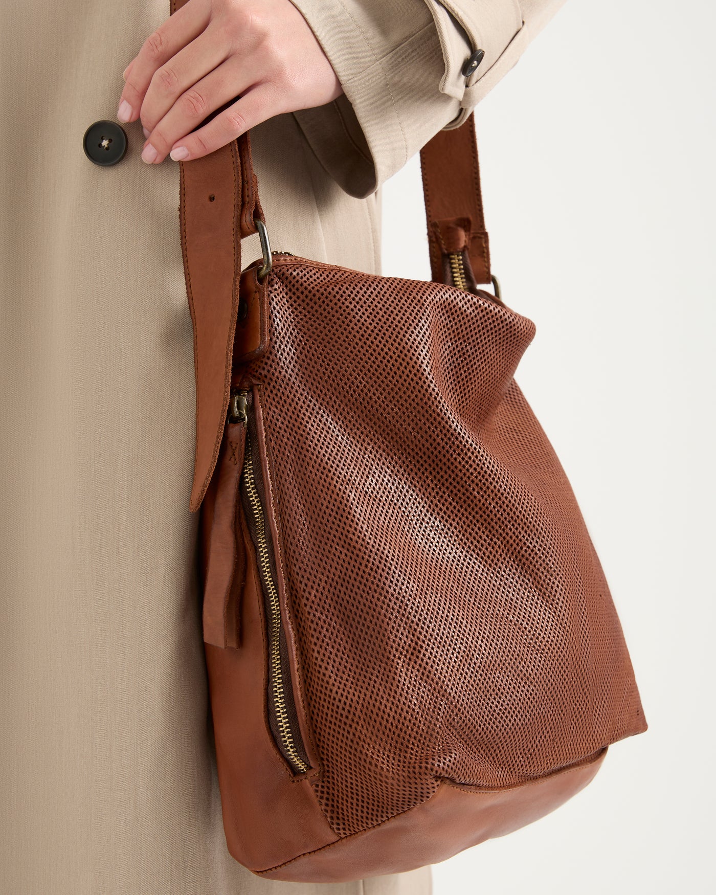 Perforated Slouchy - Cognac