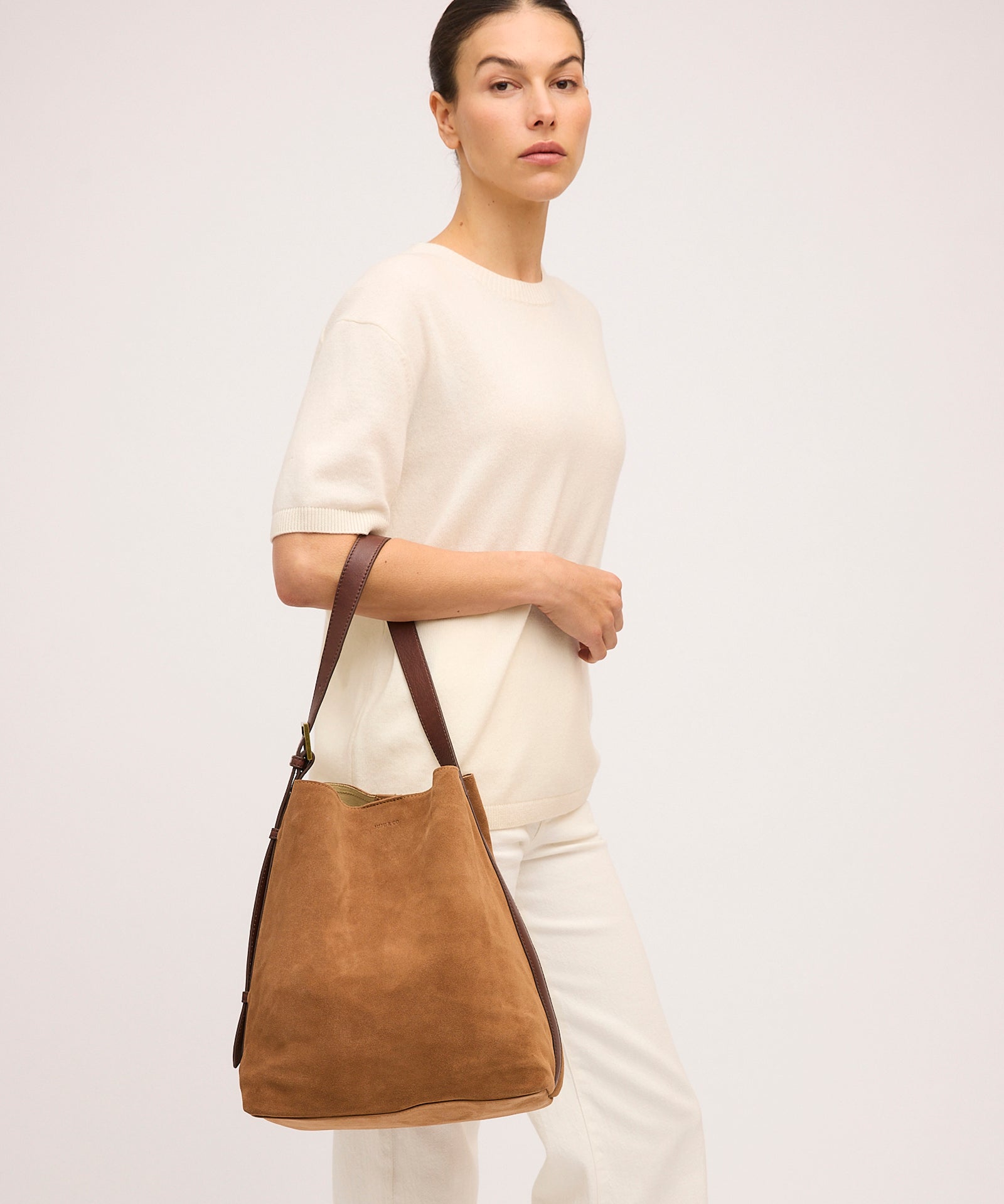 Cabas en daim camel